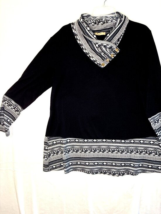 Musey Tops - Musey 2XL Black Tunic Top Long Sleeve Cowl Neck Tribal Print Accent Shirt